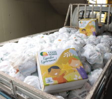 Suzano recebe doação de empresa com 2,5 toneladas de alimentos