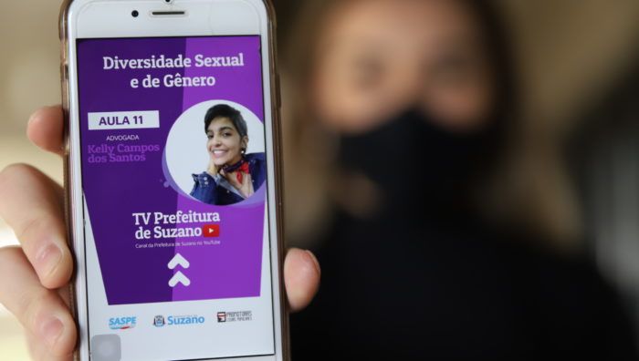 Promotoras Legais recebem aula sobre direitos da comunidade LGBTQI+