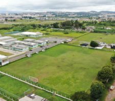 Prefeito recebe registro de escritura da Fatec de Suzano