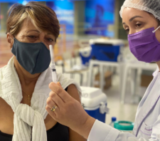 Suzano vacina 5 mil pessoas contra a Covid-19 em um único dia