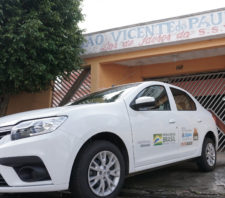 Associação São Vicente de Paulo recebe doação de veículo