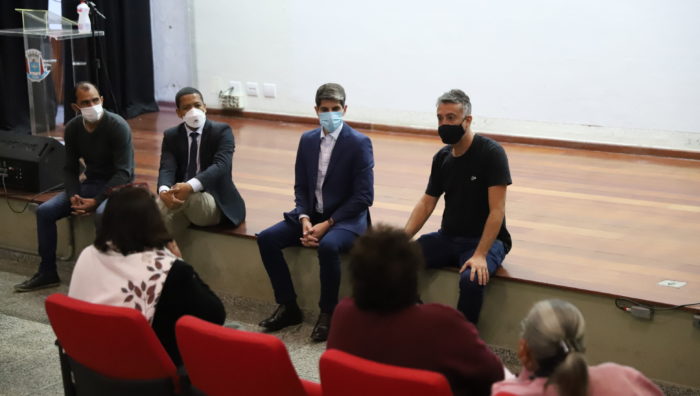 Prefeitura de Suzano e ACE articulam apoio aos artesãos
