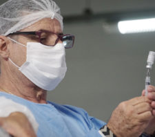 Um a cada três adultos suzanenses já está vacinado contra a Covid-19