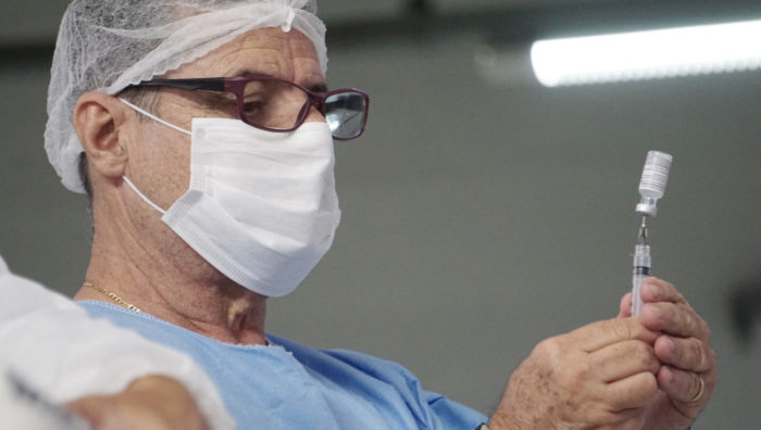 Um a cada três adultos suzanenses já está vacinado contra a Covid-19