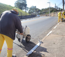 Mutirão de zeladoria atende mais três pontos da cidade