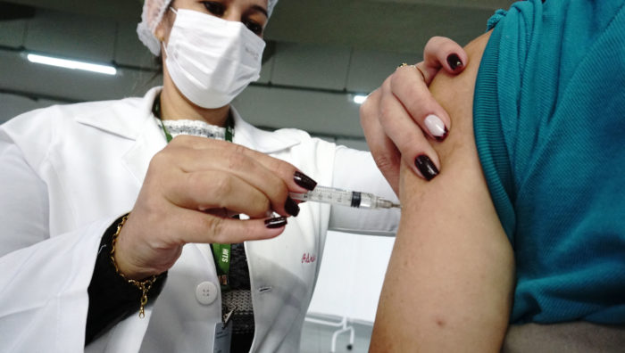 Suzanenses maiores de 38 anos serão vacinados neste sábado
