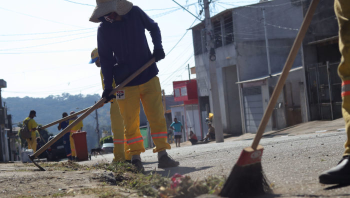 Mutirão leva serviços de zeladoria à região do Jardim São José