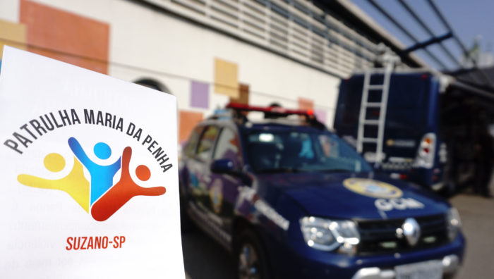 GCM de Suzano orienta mulheres a respeito da violência doméstica