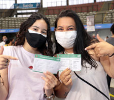 Suzano imuniza 120 adolescentes de 16 e 17 anos com comorbidades