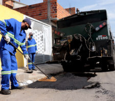 Fim de semana é marcado por serviços de zeladoria em Suzano