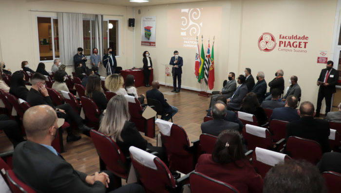 Prefeito acompanha inauguração do Núcleo de Práticas Jurídicas