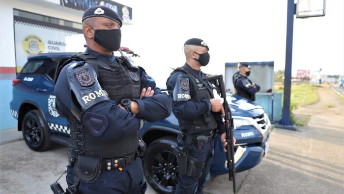 Agentes da Romu recuperam veículo roubado na estrada dos Fernandes