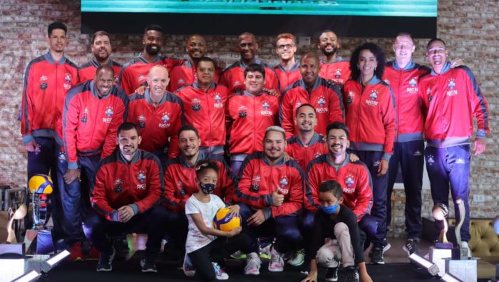 Prefeito acompanha lançamento da nova equipe do Suzano Vôlei