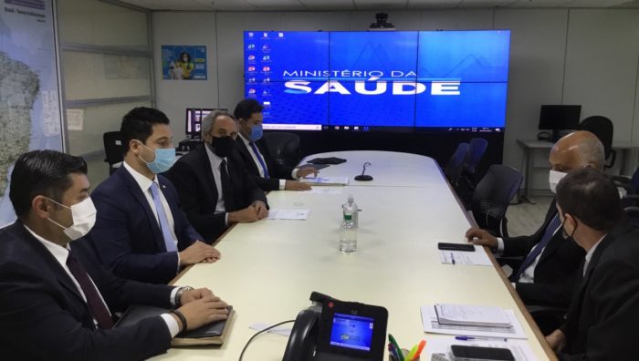 Em Brasília, prefeito busca investimentos para Suzano