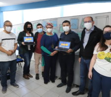 Escola da Vila Helena recebe chromebooks e cursos de tecnologia