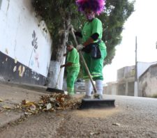 Ações de zeladoria promovem melhorias na cidade ao longo do final de semana prolongado