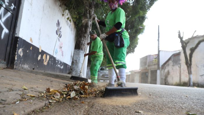 Ações de zeladoria promovem melhorias na cidade ao longo do final de semana prolongado
