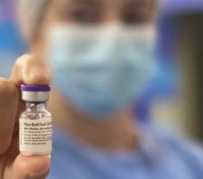 Imunizados com Pfizer poderão completar 2ª etapa com apenas oito semanas