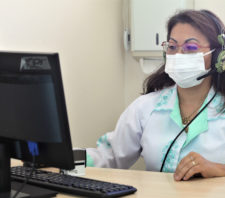 Consultas via telemedicina seguem disponíveis para população