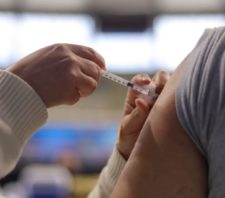 Aplicação da 2ª dose contra a Covid-19 segue nesta sexta-feira