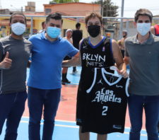 Quadra revitalizada recebe partida de basquete na Cidade Cruzeiro do Sul