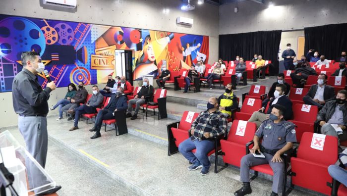 Encontro orienta sobre Lei do Silêncio e passaporte da vacina em Suzano