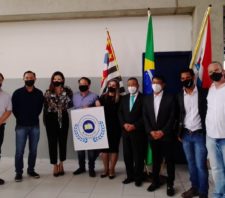 Prefeitura de Suzano participa de homenagem a Paulo Kobayashi