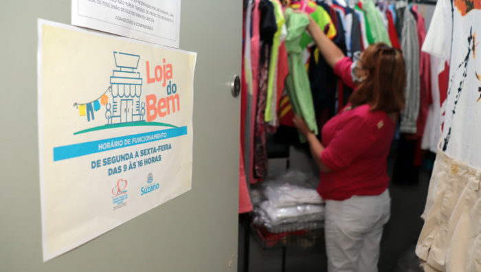 ‘Loja do Bem’ reabre com mais de cem peças novas de vestuário