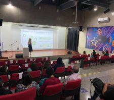 Saúde de Suzano capacita auxiliares e técnicos de farmácia
