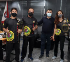 Prefeito recebe visita de campeões sul-americanos de muay thai