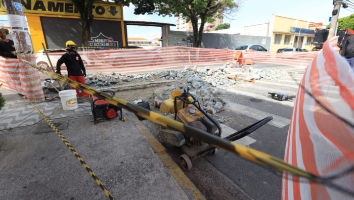 Rua Dr. Felício de Camargo receberá nova pavimentação
