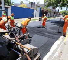 Estância Piratininga recebe novas obras de pavimentação