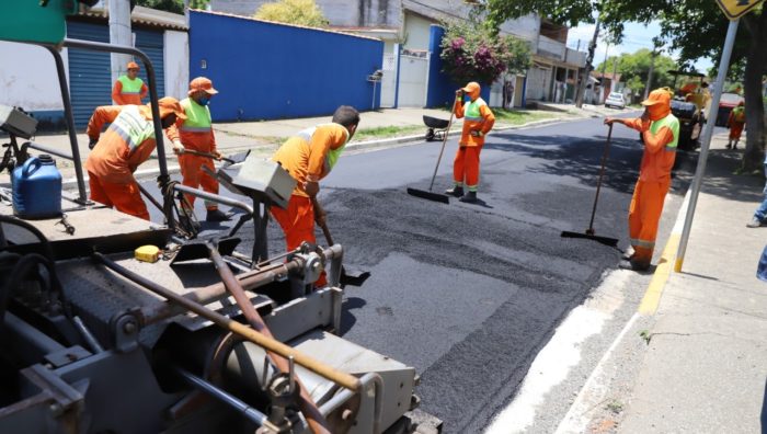 Estância Piratininga recebe novas obras de pavimentação