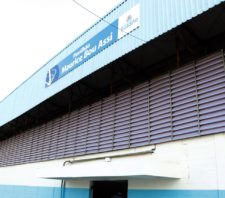 Pavilhão esportivo do Parque Max Feffer é revitalizado e entregue