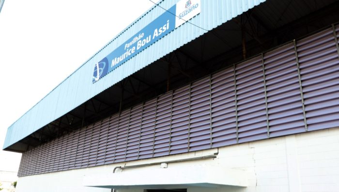 Pavilhão esportivo do Parque Max Feffer é revitalizado e entregue