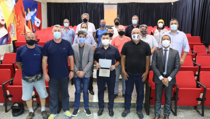 Prefeito é homenageado pelo Conselho Municipal de Desportos