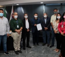 Prefeito de Suzano apresenta demandas à Sabesp