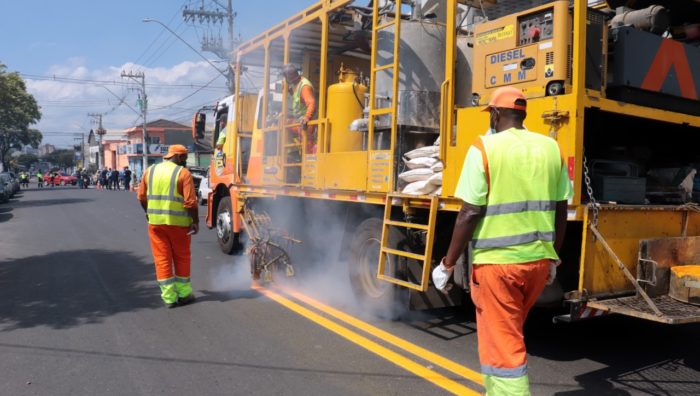 Avenida Antônio Marques Figueira recebe nova sinalização de trânsito