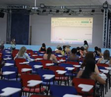 Educação promove formação para planejar novo ano letivo
