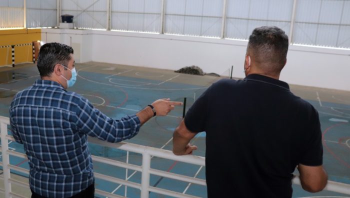 Prefeito vistoria obras do Centro de Iniciação ao Esporte