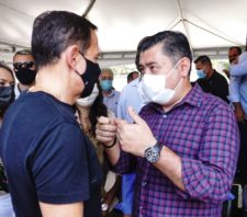 Prefeito acompanha inauguração do Poupatempo de Ferraz de Vasconcelos