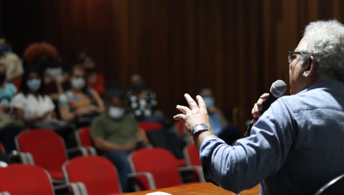 Cultura realiza primeiro encontro de futuros oficineiros