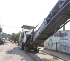 Recapeamento da estrada dos Fernandes passa por vistoria