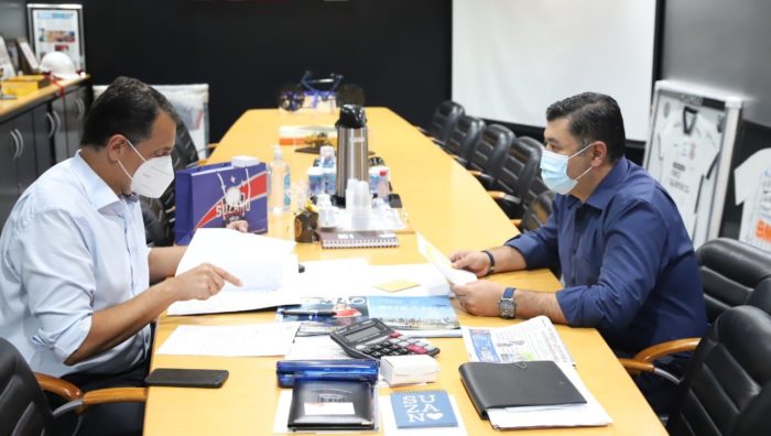 Prefeito de Suzano se reúne com deputado federal Marco Bertaiolli