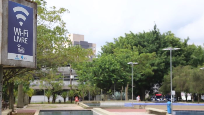 Suzano oferece pontos de wi-fi com internet gratuita em 12 locais