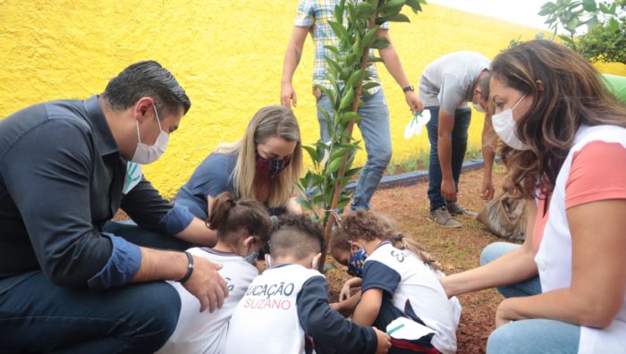 Escola Municipal do Jardim Maitê ganha pomar e horta educativa