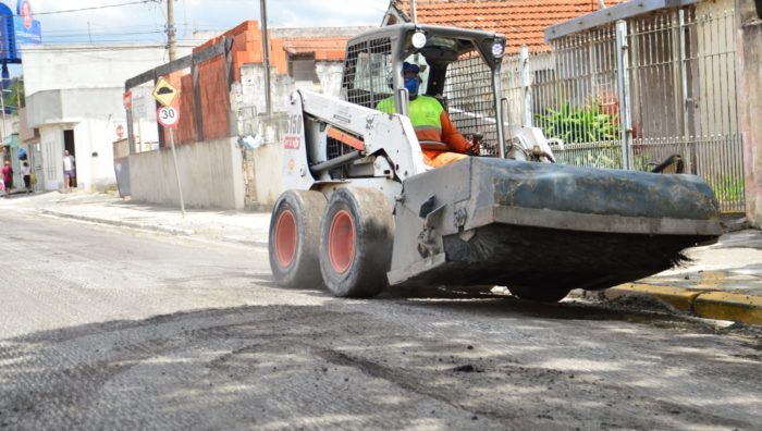 Avenida Brasília recebe serviços de fresagem