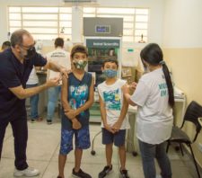 Mais de 3,5 mil pessoas passam pela ‘Maratona de Vacinação’