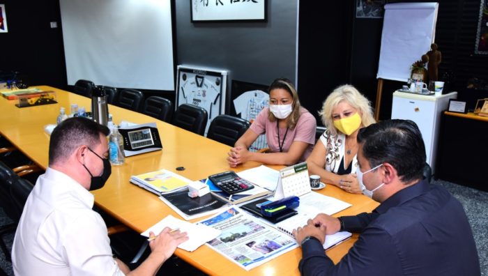 Prefeito e diretoria da Etec de Suzano discutem novas parcerias