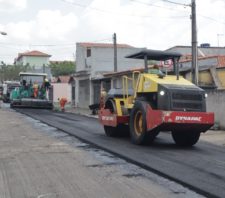Revitalização viária da Vila Figueira segue avançando